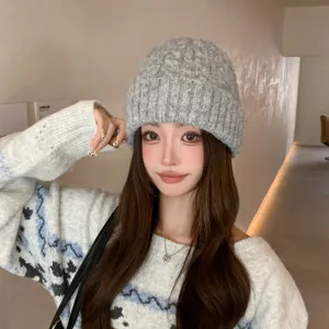 Cómodo gorro de punto de ochos gris para mujer, otoño invierno gorro de lana cálido detalle.