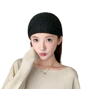 Atmungsaktives elastisches schwarzes Netz-Haarband für Damen, leicht und stylisch.