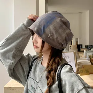 Retro tie-dye star slouchy beanie hat for women, autumn winter casual loose streetwear style.