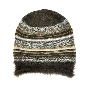 Primer plano del gorro de punto con intrincados patrones jacquard y borde de felpa suave.