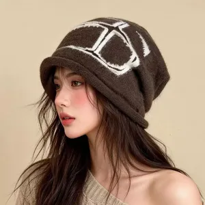 Bonnet Slouchy Surdimensionné pour Femmes Chapeau en Tricot pour Grandes Têtes Style Coréen Chaud Bord Roulé Lettre Jacquard Hiver Protection Oreilles