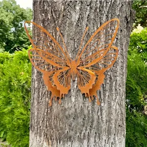 Rustikale verrostete Metall Schmetterling Skulptur, Outdoor Garten Baum Deko Kunst Ornament.