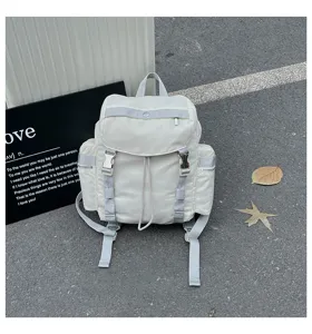 Sac à dos de loisirs imperméable pour les voyages en plein air, le sport et les étudiants quotidiens.