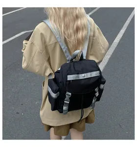 Sac à dos imperméable pour hommes et femmes, grande capacité pour voyage et école.