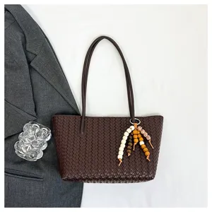 Women's brown woven leather shoulder bag large capacity casual daily commuting tote bag