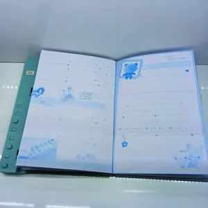 Carnet de notes journal 32K créatif avec serrure à touches de piano et pages intérieures.