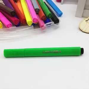 Penne acquerello lavabili per bambini con barilotto triangolare verde per disegno e scuola