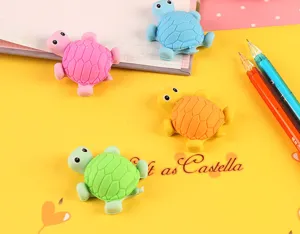 Gomma per cancellare a forma di tartaruga carina, cancelleria scolastica colorata.