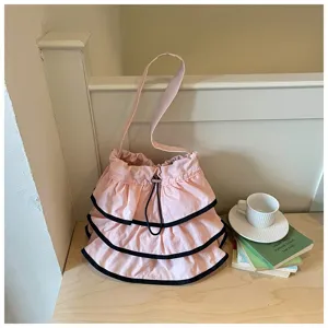 Sac seau bandoulière plissé rose pour femme, design mignon à volants, grande capacité.