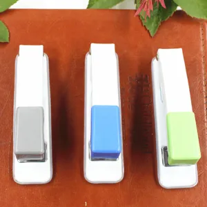 Set de mini agrafeuses portables avec blocs de pression colorés pour bureau et école.