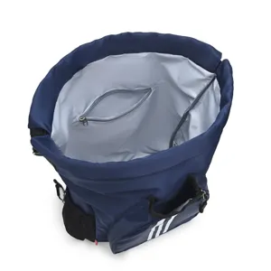 Dunkelblauer, großer Kordelzug-Sportrucksack mit Innentasche und praktischen Netztaschen.