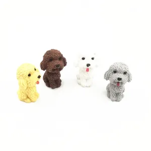 Gedetailleerd overzicht van schattige puppyvormige gummen, mini dierensurvival schrijfwaren speelgoed.