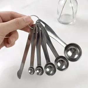 Stainless steel measuring spoon set with ring, kitchen baking baking tools, silver color.