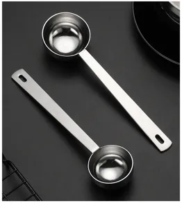 Stainless steel long handle measuring spoon set for coffee powder and baking seasoning scoop.