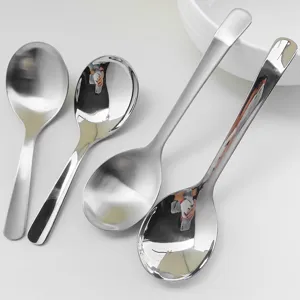 Detailed view of 304 stainless steel serving spoons with matte and mirror polish options.