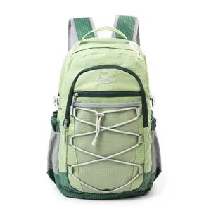 Sac a dos de loisir vert leger pour les voyages et l'ecole, sac resistant avec plusieurs poches.