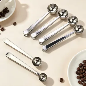 Stainless steel measuring spoon clip with bag sealer, ideal for coffee beans, powder and baking.