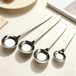 Set di cucchiai a manico lungo in acciaio inossidabile, design obliquo, ideale per zuppa e cena.