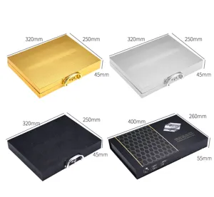 Juego de cubiertos de acero inoxidable caja de regalo con diseño elegante y material duradero.