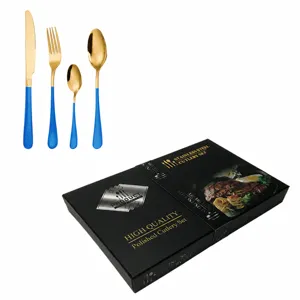 Vue détaillée du service de couverts en acier inoxydable à 24 pièces avec coffret.