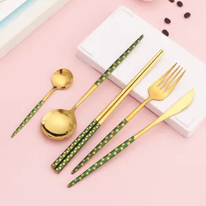 Nouveau Style Nordique Set de Couverts en Acier Inoxydable Poignée Verte Pois Dorés Couteau Fourchette Cuillère Baguettes Vaisselle