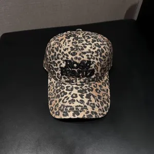 Gorra de béisbol con estampado de leopardo y bordado, sombrero retro para moda diaria.