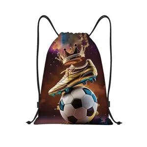 Sac à dos à cordon en polyester avec design de chaussures de foot dorées pour le sport.