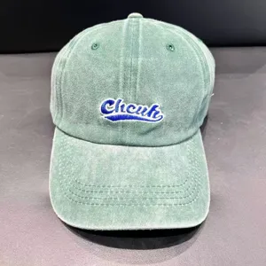 Cappello da baseball in denim lavato verde, berretto vintage retrò con bella stampa.
