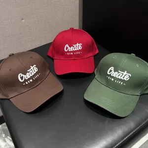 Cotton embroidered letter baseball cap, stylish casual curved brim sun hat for men and women.
