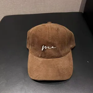Brown casual cotton baseball cap for women, stylish duckbill sun hat with letter embroidery.