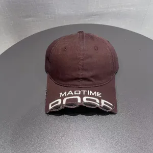 Cappellino da baseball ricamato marrone vintage, berretto casual streetwear con effetto slavato