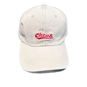 Berretto da baseball in cotone lavato beige da donna, cappello vintage con ricamo rosso.