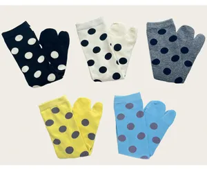 Women split toe mid calf socks cute polka dot retro two toe socks comfortable hosiery