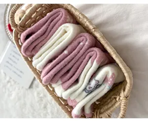 Calzini medi in peluche rosa e bianco accoglienti da donna, calze termiche invernali.