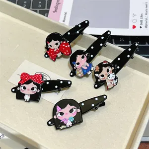Set graziosi fermagli per capelli cartoon, mollette becco d'anatra a pois neri per dolce acconciatura.
