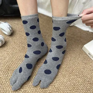 Nice Comfortable Grey Polka Dot Split Toe Mid Tube Knit Socks For Women Daily Wear