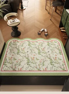 Detailansicht der geschwungenen PVC-Schmutzfangmatte mit elegantem Blumenmuster für den Flur.
