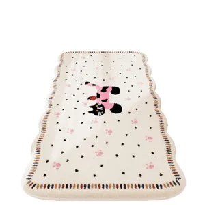 Fluffy bedroom bedside rug with cute cartoon cat pattern, soft and warm faux cashmere.