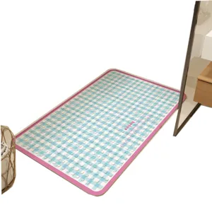 Dopamine anti-slip bathroom floor mat with check pattern and suction cups for home shower use