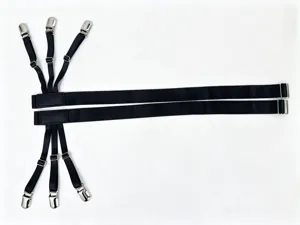 Vista detallada de ligas para camisas elásticas negras con clips metálicos y correas ajustables.