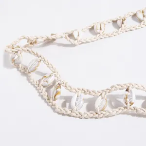 Cintura intrecciata stile bohémien con bellissimi dettagli di conchiglie per le vacanze.