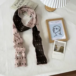 Korean style color-blocked knitted scarf, cozy winter warm fashion neck wrap for women.