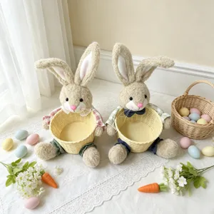 Osterhase Korb Plueschfigur Deko Osterei Tischdekoration niedlicher Hase Dekoration.