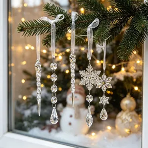 Conjunto de adornos colgantes de acrílico de carámbano y copo de nieve para árbol.