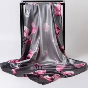 Pañuelo cuadrado tacto seda mujer estampado floral gris rosa elegante oficina 90x90