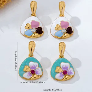 Boucles d'oreilles en émail géométrique style peinture à l'huile avec strass brillants.