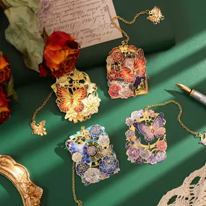 Retro metal butterfly bookmark with exquisite oil painting style, elegant reading accessory.