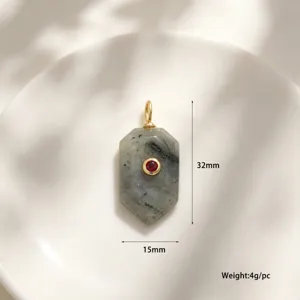 Pendentif géométrique en labradorite naturelle avec pierre rouge, bijou plaqué or.