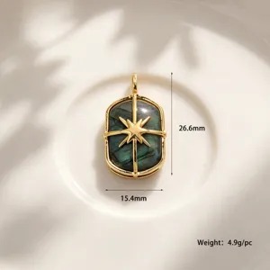 Pendentif géométrique en labradorite dorée avec détail d'étoile et spécifications de taille.
