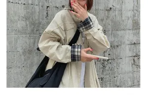 Chaqueta casual de manga larga con puños de cuadros y diseño de botones para el uso diario.